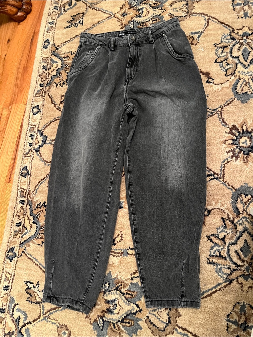 Zara Black Denim barrel high wasted Jeans with Branded Waist Tag